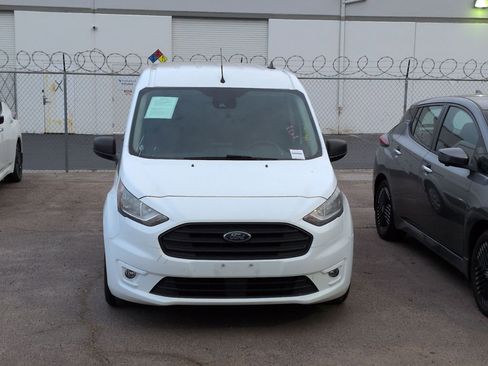 Used 2020 Ford Transit Connect XLT image 3