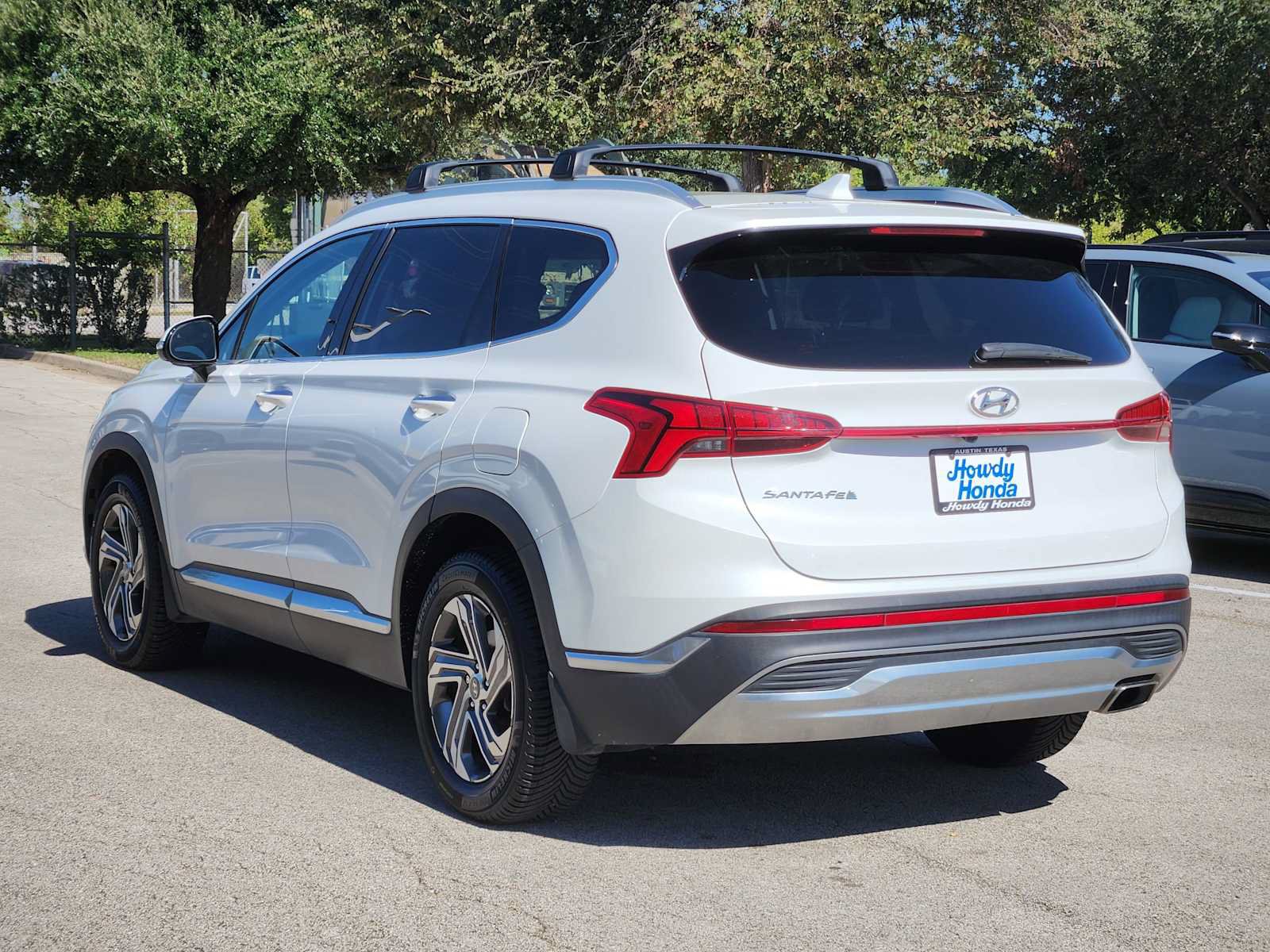 Used 2022 Hyundai Santa Fe SEL w/ Convenience + Premium Package FWD image 6
