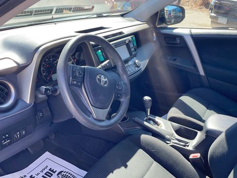 Used 2013 Toyota RAV4 XLE image 12