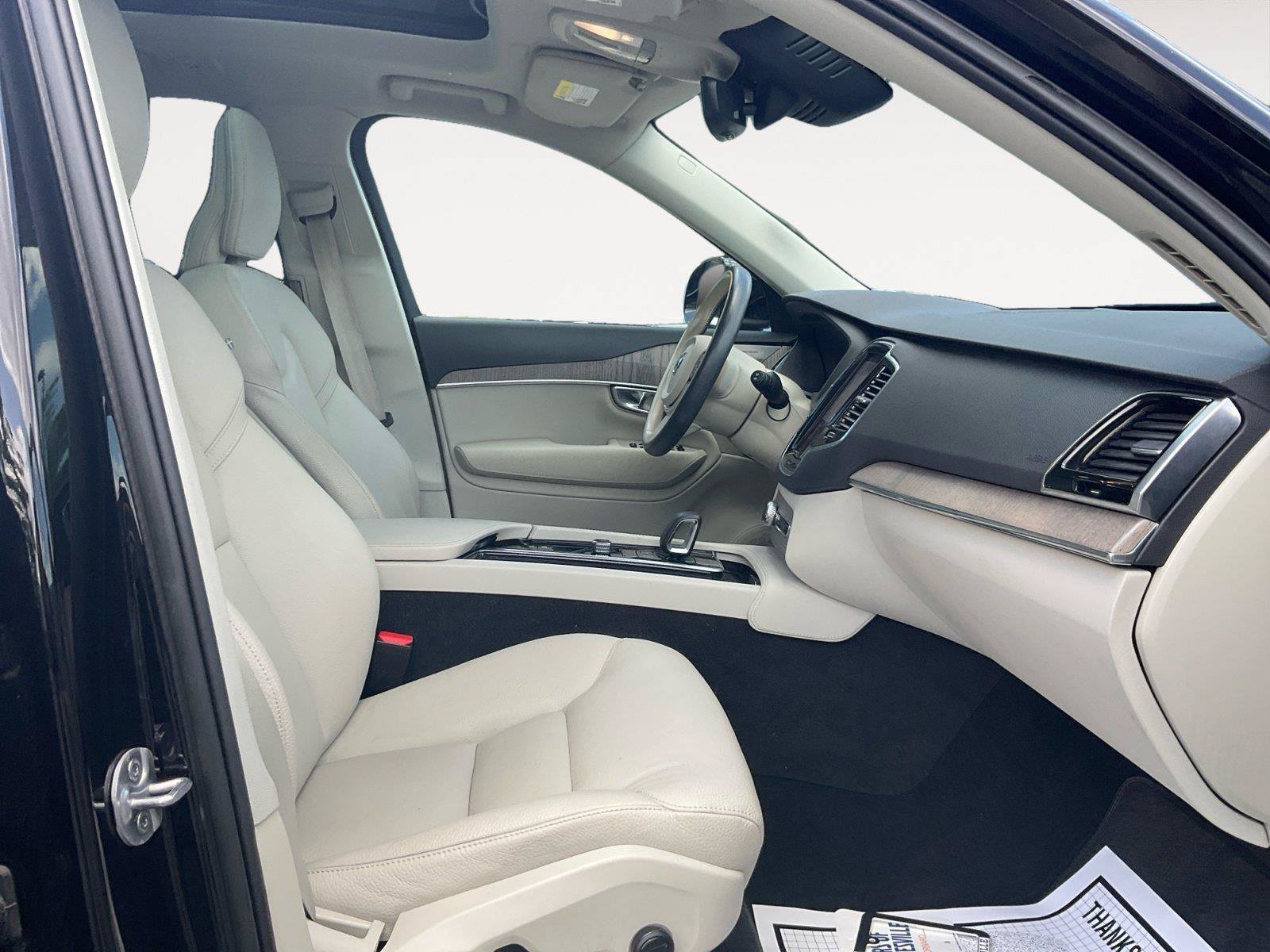 Certified 2023 Volvo XC90 B6 Plus AWD/4WD image 15
