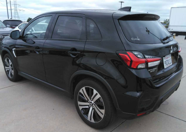 Used 2026 Mitsubishi Outlander Sport SE AWD/4WD image 2