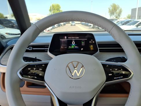 New 2025 Volkswagen ID. Buzz 1st Edition AWD/4WD image 19