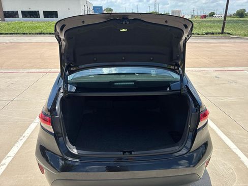 Used 2025 Toyota Corolla LE FWD image 47