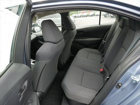 Certified 2022 Toyota Corolla LE FWD image 11