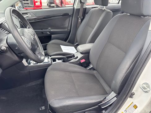 Used 2017 Mitsubishi Lancer ES image 11