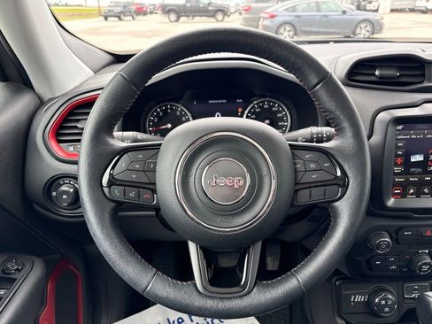 Used 2022 Jeep Renegade Trailhawk w/ Sun/Sound Group AWD/4WD image 31