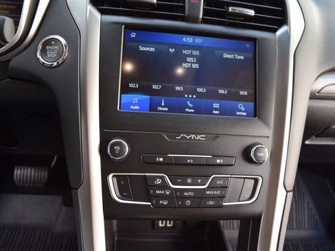 Used 2020 Ford Fusion SE FWD image 62