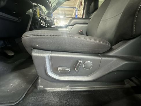 Used 2018 Ford F150 XLT w/ Equipment Group 302A Luxury AWD/4WD image 18