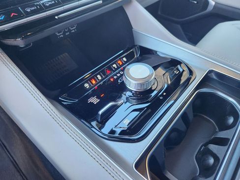 New 2026 Jeep Grand Wagoneer 4WD w/ Premium Group I image 19