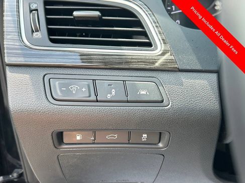 Used 2015 Hyundai Sonata Limited w/ Option Group 06 FWD image 7
