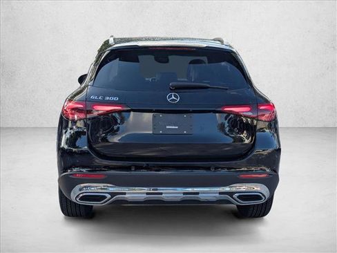 Used 2026 Mercedes-Benz GLC 300 image 7