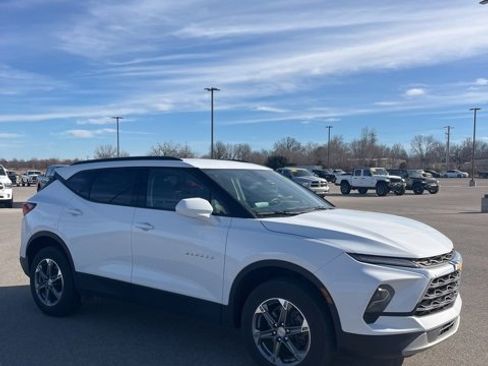 Used 2024 Chevrolet Blazer LT w/ Convenience Package image 6