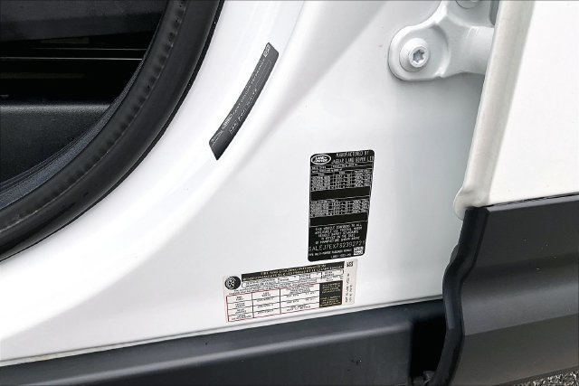 Used 2025 Land Rover Defender 110 S AWD/4WD image 19