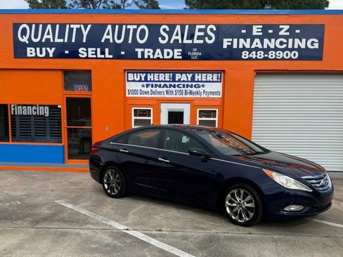 Used 2012 Hyundai Sonata SE w/ Navigation & Sunroof Pkg image 1