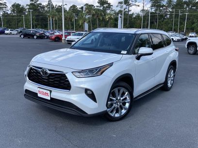 Used 2023 Toyota Highlander Limited