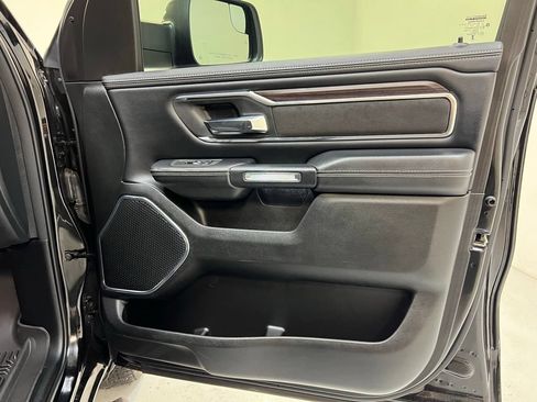 Used 2025 RAM 1500 Laramie AWD/4WD image 28