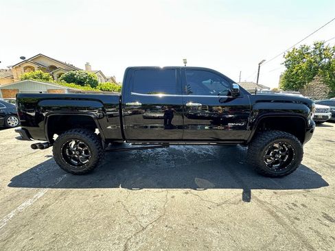 Used 2014 GMC Sierra 1500 Denali w/ Driver Alert Package image 4