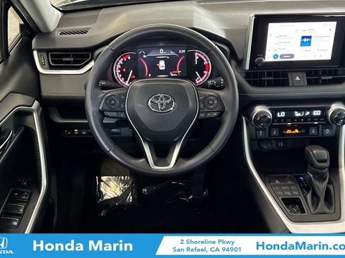 Used 2024 Toyota RAV4 XLE AWD/4WD image 17