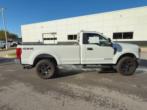 Used 2022 Ford F350 XLT image 10