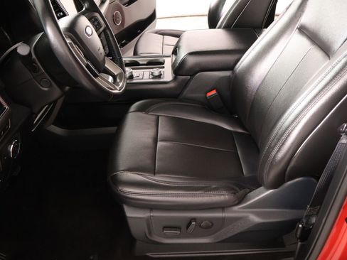 Used 2021 Ford Expedition Max XLT AWD/4WD image 12