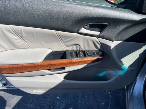 Used 2012 Honda Accord EX-L image 8