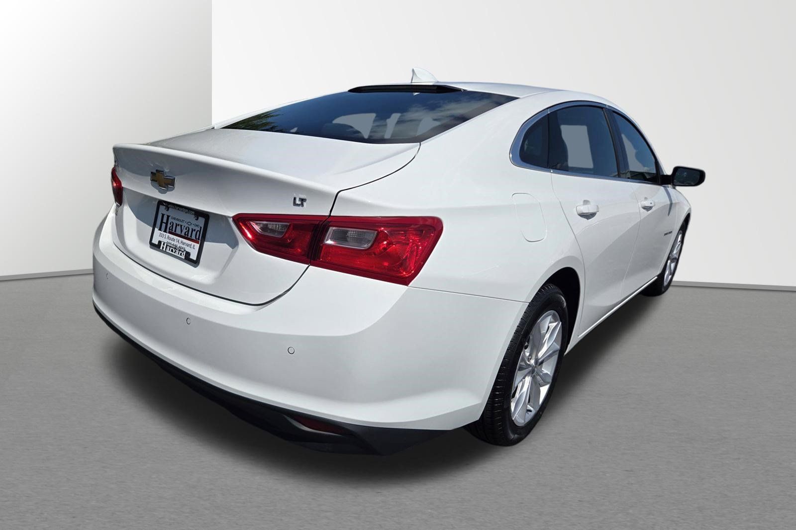 Used 2025 Chevrolet Malibu LT FWD image 4