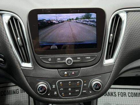 Used 2020 Chevrolet Malibu LT image 21