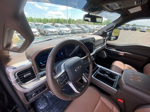 Used 2024 Ford F250 King Ranch w/ Chrome Package AWD/4WD image 9