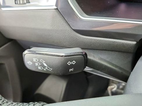 Used 2022 Volkswagen Tiguan SE R-Line image 44