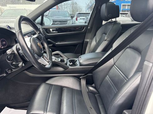 Used 2021 Porsche Cayenne S image 15