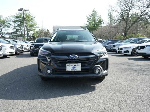 Used 2025 Subaru Outback AWD/4WD image 3