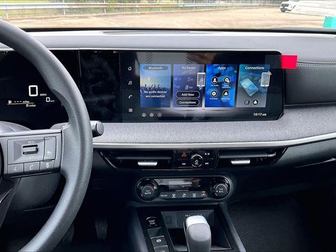 New 2026 Nissan Kicks SV w/ SV Premium Package FWD image 6