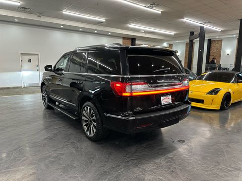 Used 2021 Lincoln Navigator Reserve w/ Luxury Package image 7