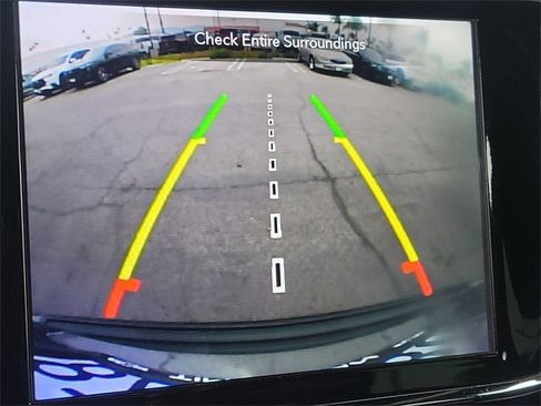 Used 2020 Jeep Grand Cherokee Laredo w/ Laredo X Package image 17