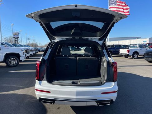 Used 2024 Cadillac XT6 Premium Luxury image 32