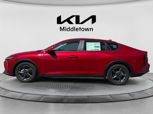 New 2026 Kia K4 LXS FWD image 2