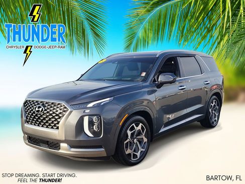 Used 2022 Hyundai Palisade Calligraphy FWD image 2