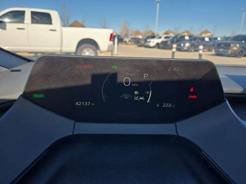 Used 2024 Toyota Prius LE image 30