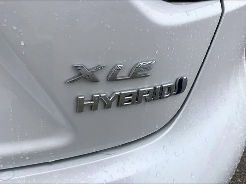 Used 2023 Toyota Corolla XLE image 9