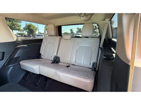 Used 2023 Ford Expedition Max Limited RWD image 36