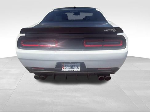Used 2022 Dodge Challenger SRT Hellcat w/ Plus Package RWD image 7