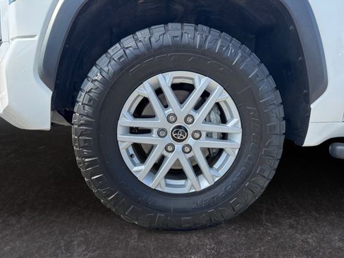 Used 2024 Toyota Tundra SR5 AWD/4WD image 9