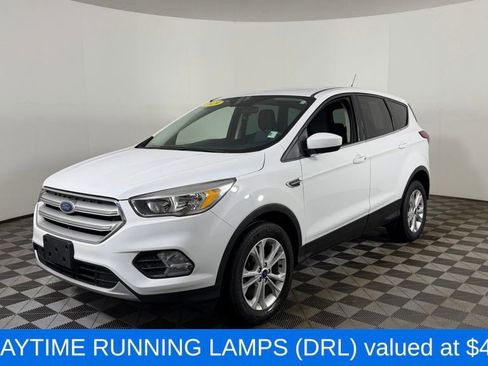 Used 2019 Ford Escape SE AWD/4WD image 3