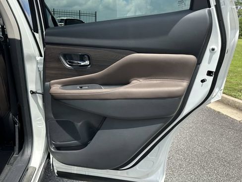 Certified 2024 Nissan Murano Platinum w/ Cargo Package AWD/4WD image 18