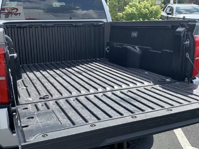 Used 2026 Toyota Tacoma TRD Off-Road AWD/4WD image 38