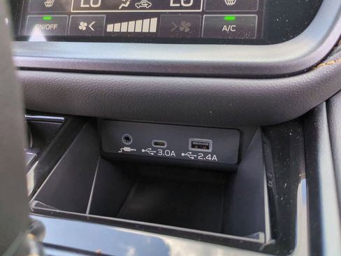 Used 2025 Subaru Outback Wilderness image 32