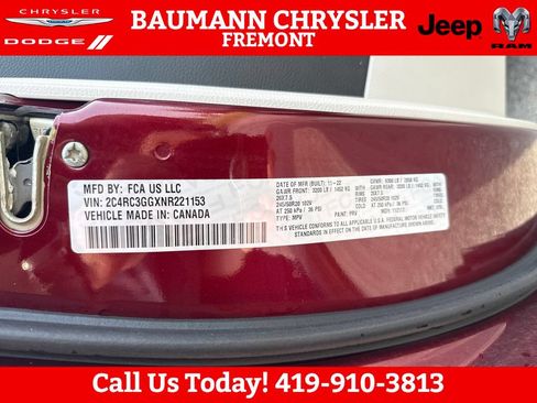Used 2022 Chrysler Pacifica Limited AWD/4WD image 30