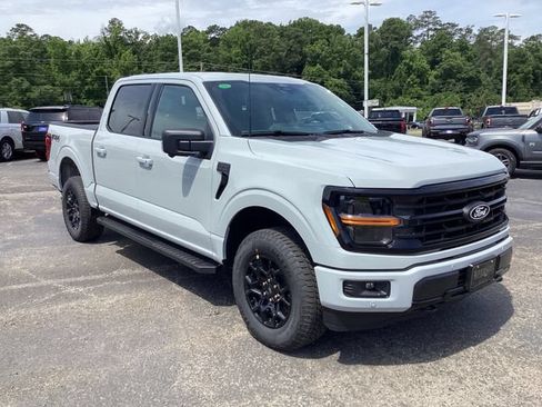 New 2026 Ford F150 XLT w/ Equipment Group 302A MID AWD/4WD image 4