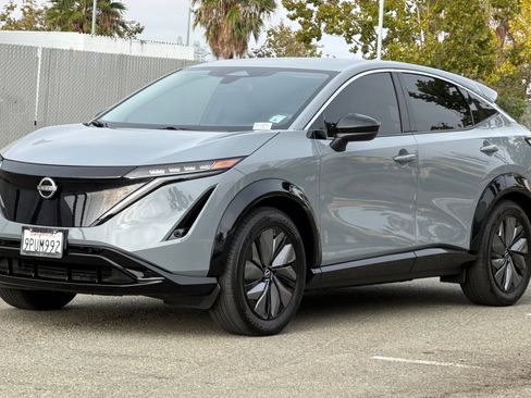 Certified 2024 Nissan Ariya FWD image 8
