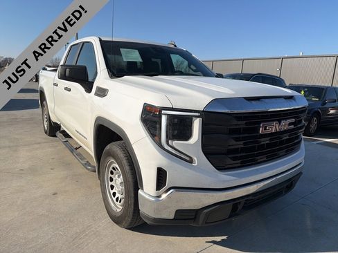 Used 2024 GMC Sierra 1500 Pro w/ Pro Value Package image 3